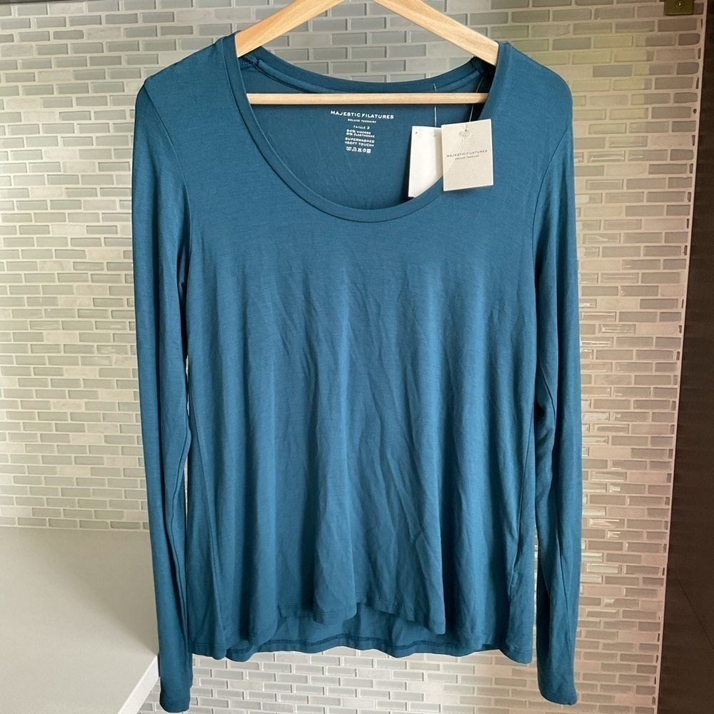 NWT Majestic Paris Blue Long Sleeve Scoop neck Top